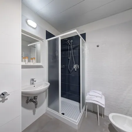 罗马你好 * 罗马